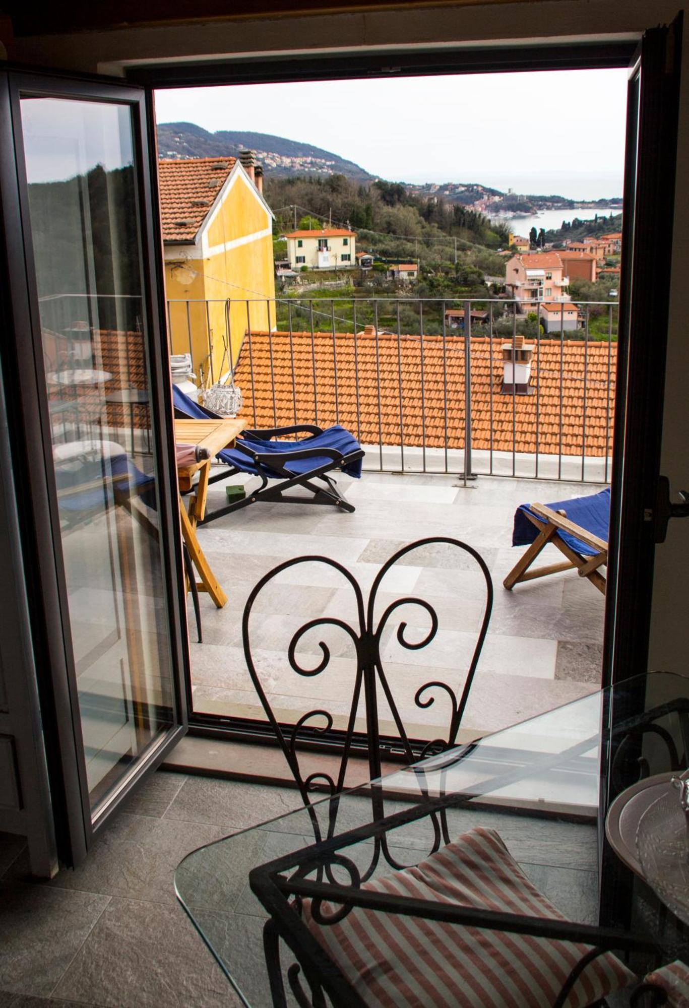 Apartamento Da Rita San Terenzo Exterior foto