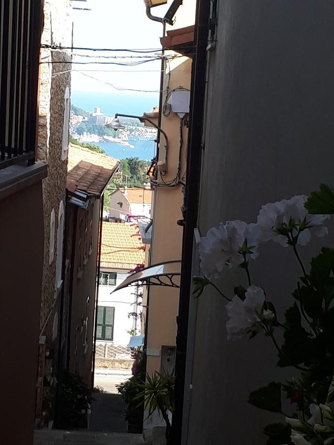 Apartamento Da Rita San Terenzo Exterior foto